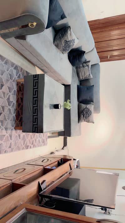 L shaped Sofa brand new condition