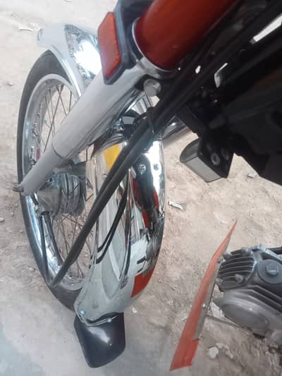 Honda CD 70 2024
