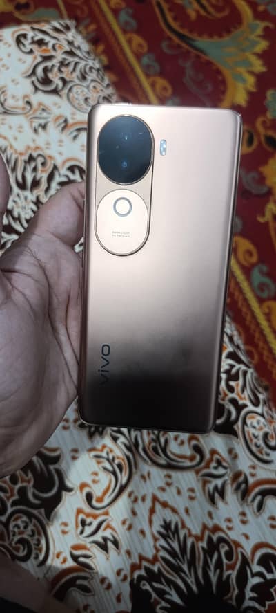 VIVO V40E 5G