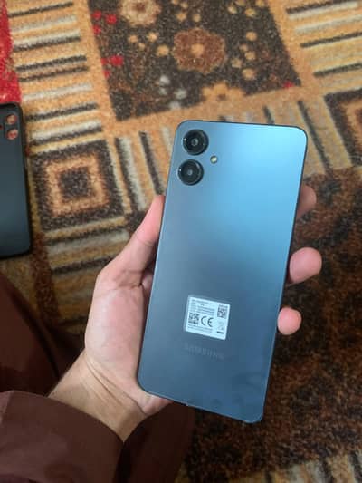 Samsung a06 only 3 month used no single issue with box