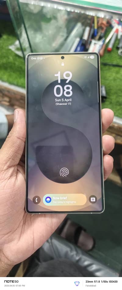 s25 ultra 8.256. 10by10. box sht h