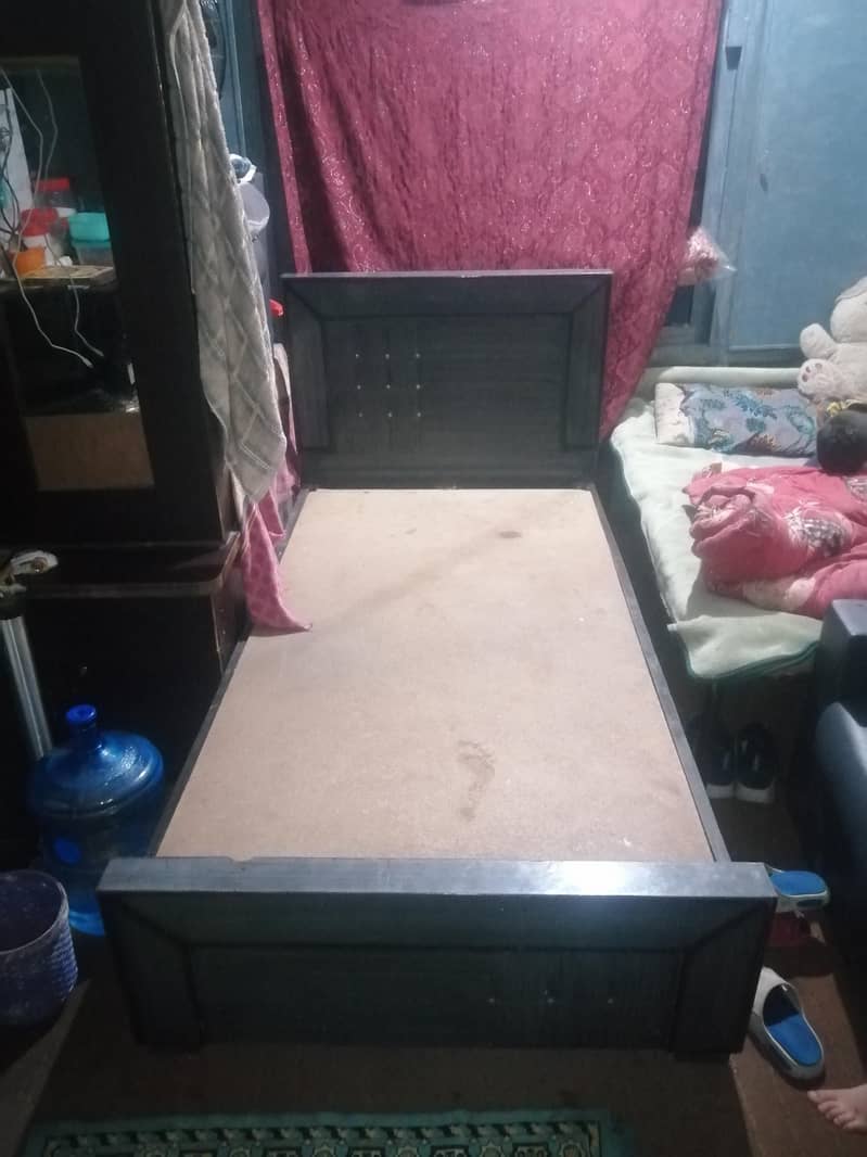 single bed 0