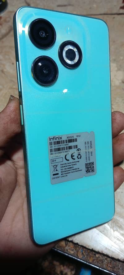 Infinix smart. 8 4+4 /64