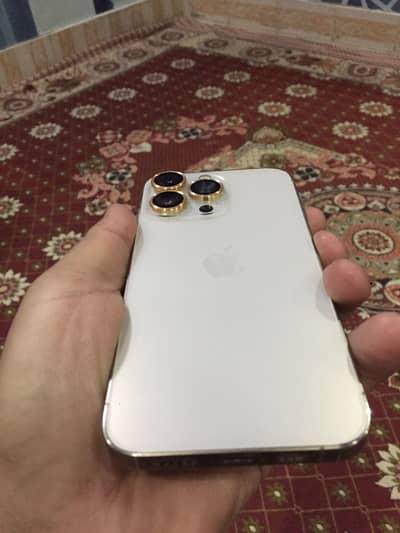 iPhone 13 pro factory unlock