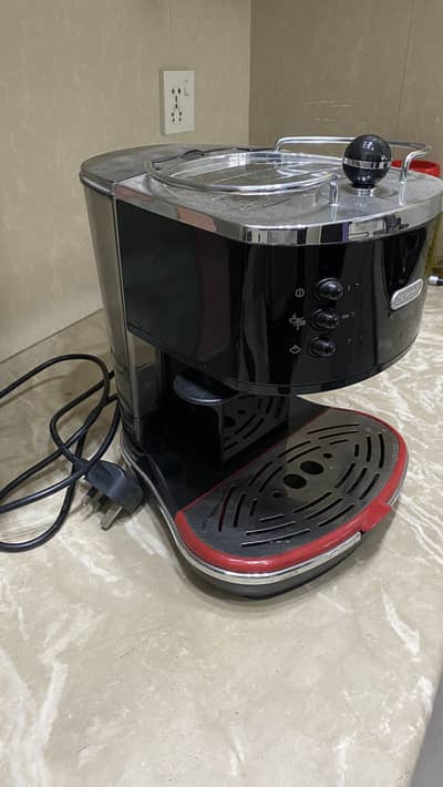 Delonghi Icona Vintage ECOV311 + Coffee Equipement (Complete Set)