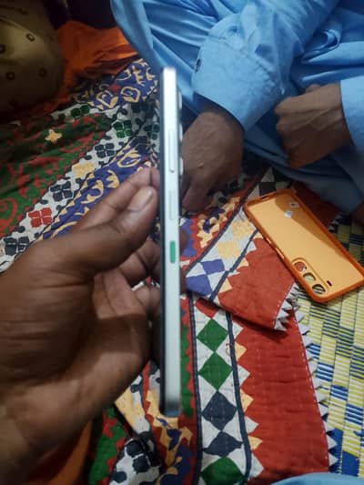 Infinix hot 60i 6-128