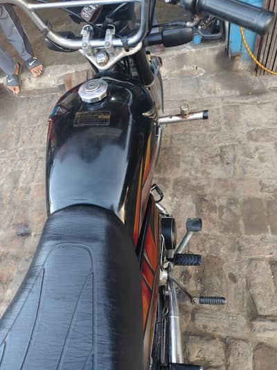 03440981995 Har Cheez ok ha  Rabta Karen our urgent sale karni ha our