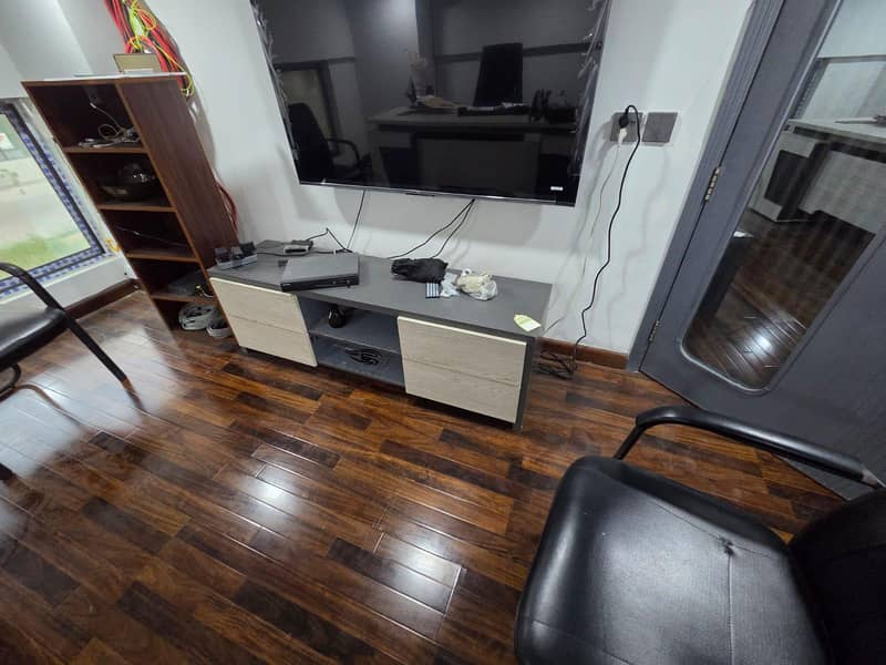 executive Office table 3