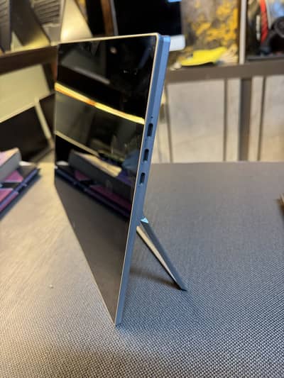 HP EliteBook X2 – Premium Business Detachable Laptop