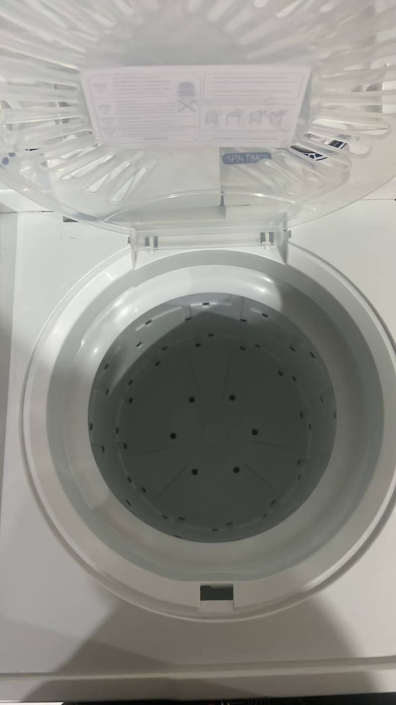 Semi Automatic Washing Machine 1