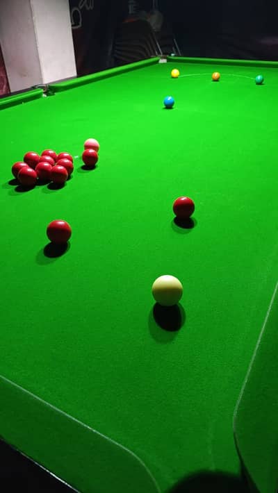 Snooker table 5*10 or 6*12 . .