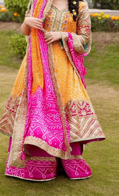 MEHNDI MAYON BRIDAL FORMAL OUTFIT