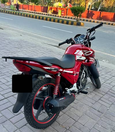 HONDA CB 150 F  2025