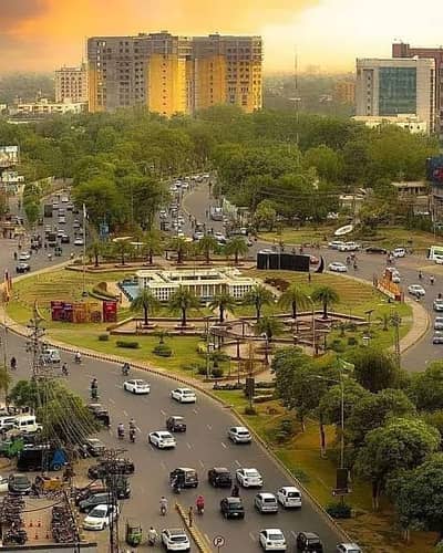 14 Kanal Plot For Sale On Main Boulevard Gulberg