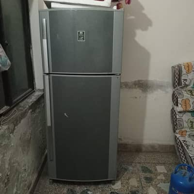 Urgently Sale Dawlance Refrigerator in very Good Condition