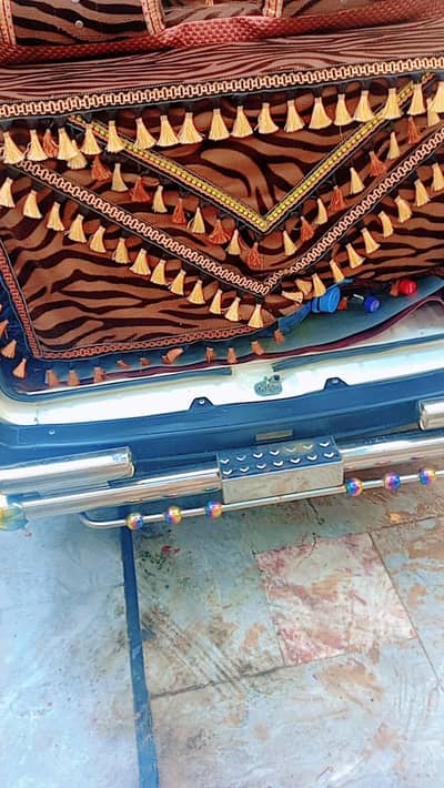 full genian hai char panch Kalam hai bus