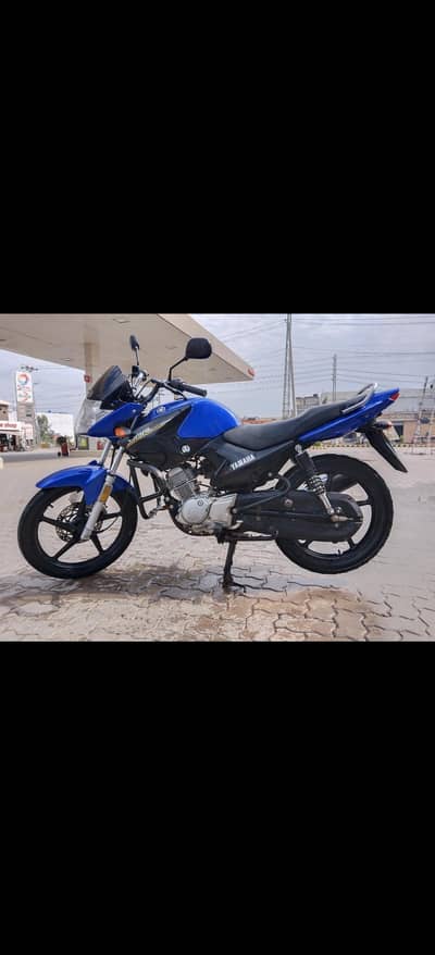 Yamaha YBR-125 Blue color