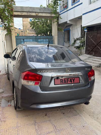 selling Honda city aspire 1.5