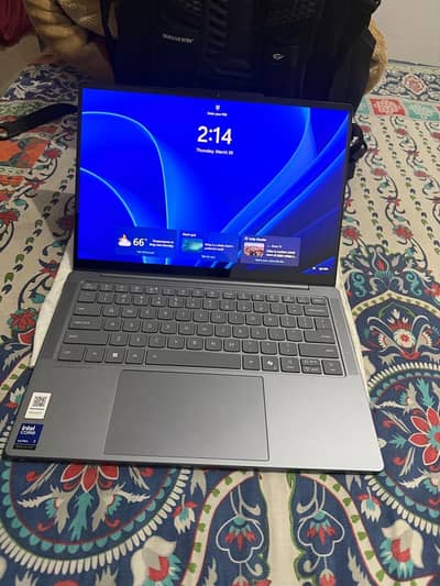 Lenovo Aura Edition Core ultra 7