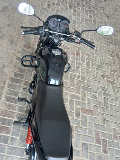 Honda CB 125F 2025