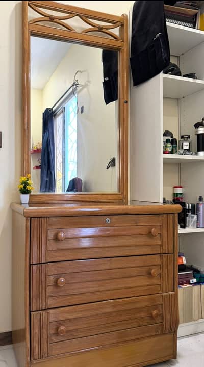 Dressing table