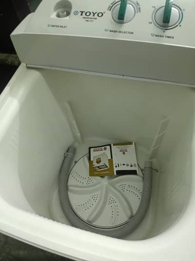 TOYO Top Load Washing Machine TW-777 – Almost New | Powerful & Clean