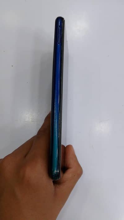 vivo y15