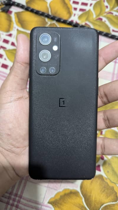 OnePlus 9 pro 12/256