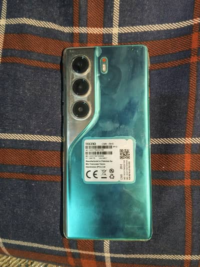 Tecno Camon 40 pro. (8-256) Official PTA Approved