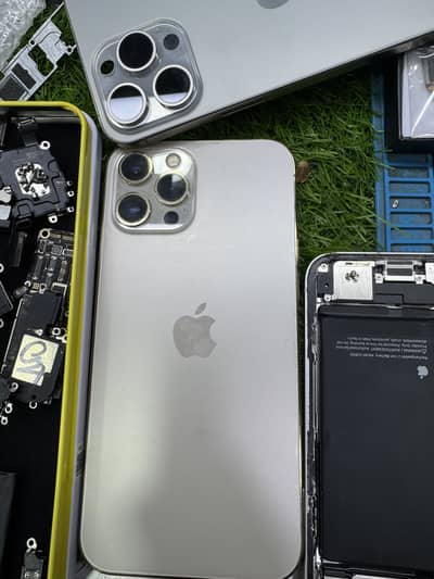 All iphones All models are working contact me any thing else