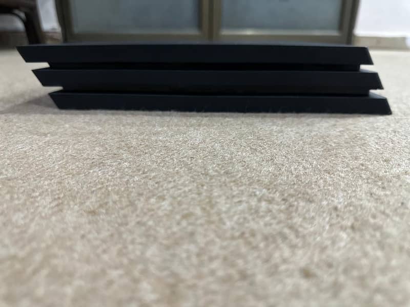 PS4 PRO 3