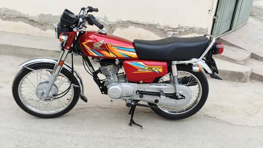 bike ko number laga ha condition 10/10 ha phone # 03029815428