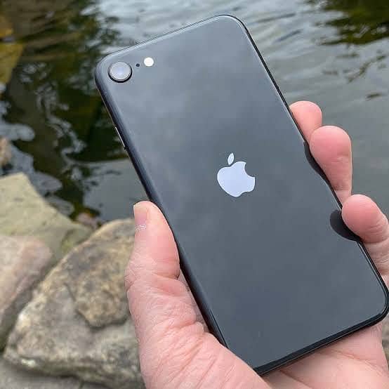 iPhone se 3rd generation 0