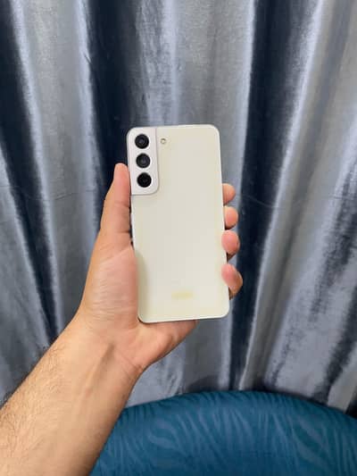 Samsung S22 128GB – Original | Smooth & Fast