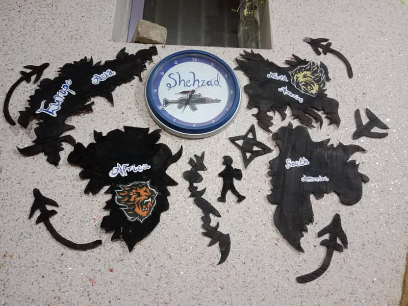 wall hanging clock 0