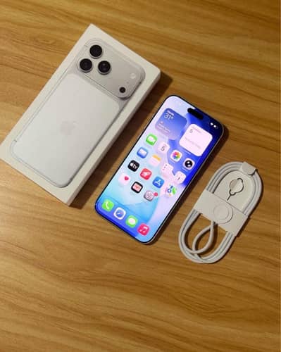 iPhone 17 pro max PTA 256 gb just like new phone