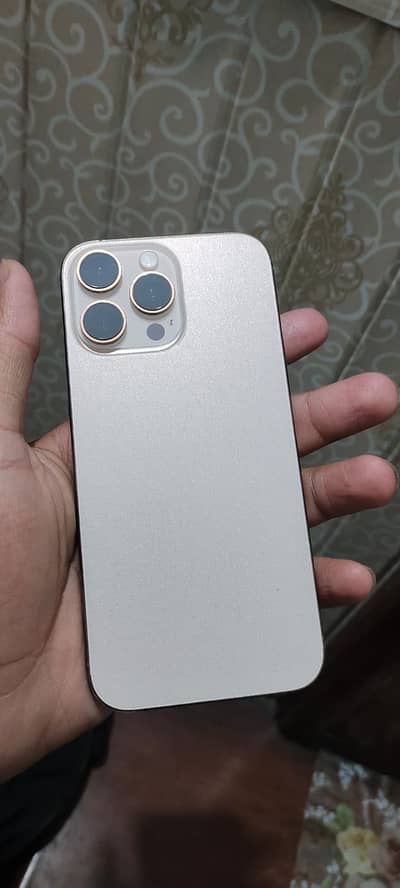 iPhone 16 pro max jv