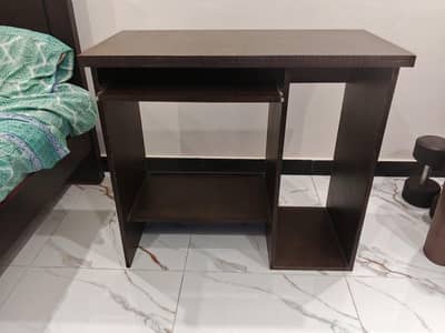 Computer Table