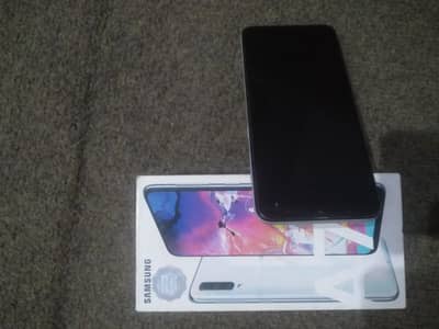 Samsung A70 6gb+128gb with box PTA approve 100% ok no issue=urgnt sal