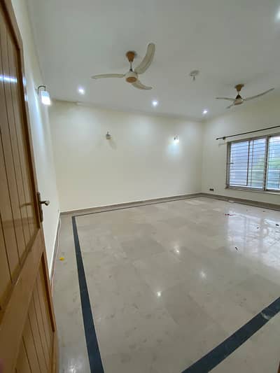 14 Marla Upper Portion Rent With All Basic Necessities