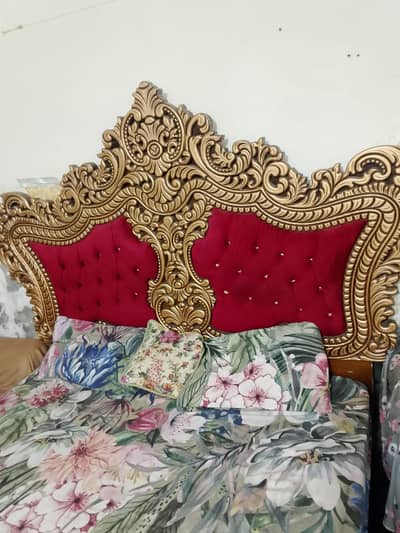 Bed set with side tables & Dressing.