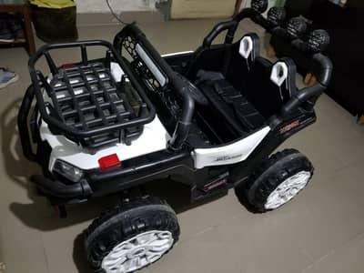 toy car for kid 2 seater   urgent sale