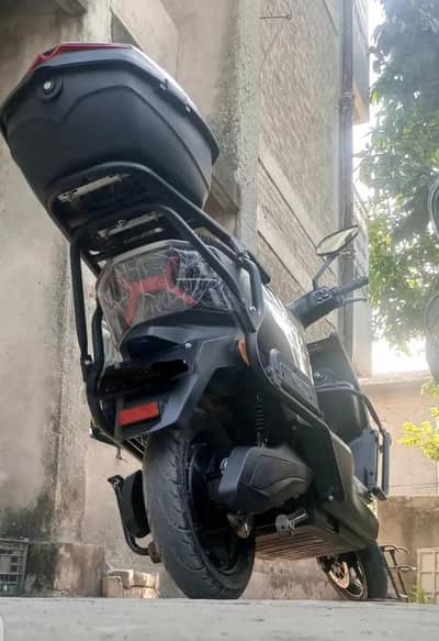 revoo c32 only 120 km driven