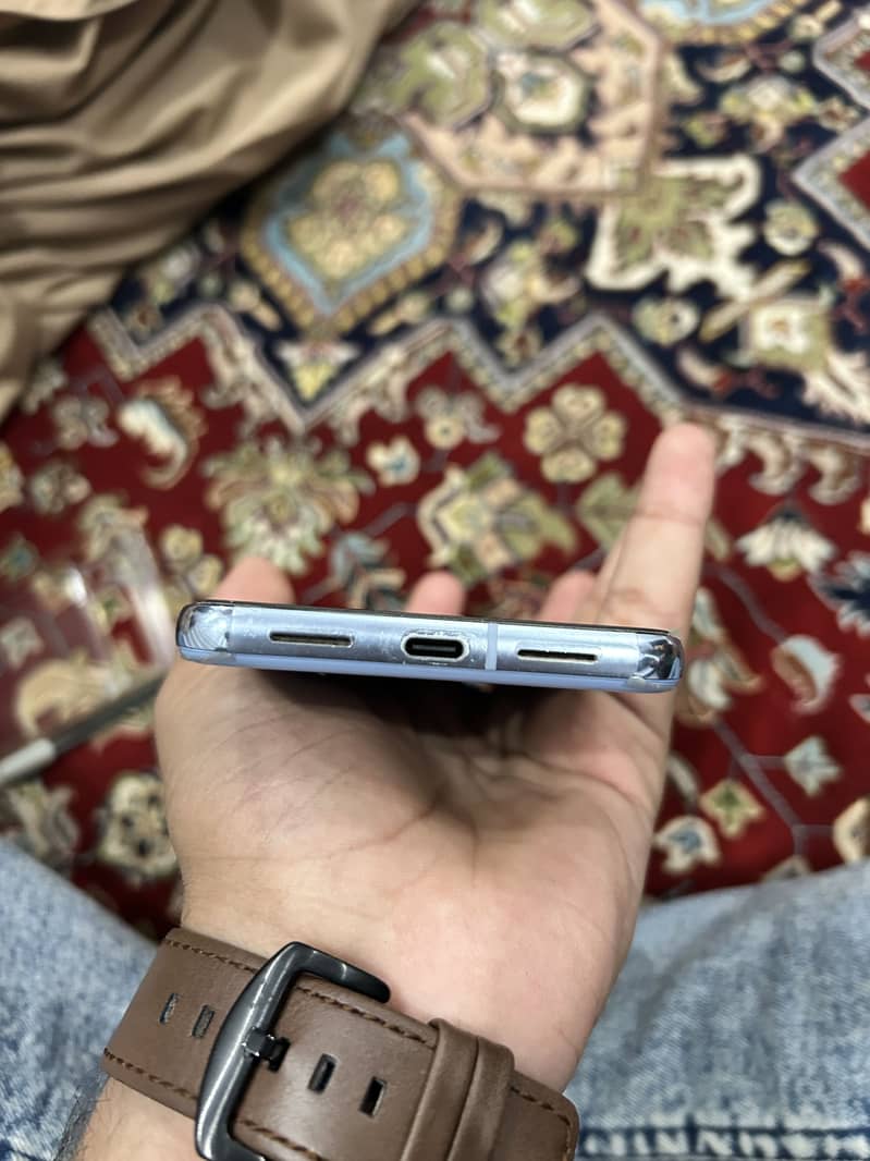 Google pixel 8 pro 4