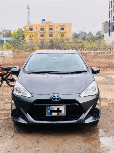 Toyota Aqua S package