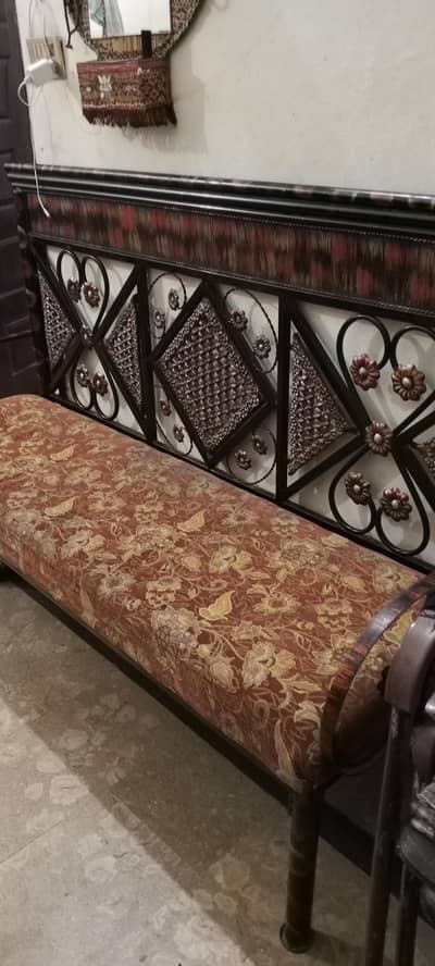 iron made sofa set