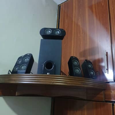 Logitech lush condition. heavy base