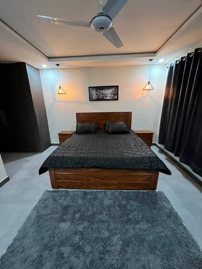 Short time 1bed ROM full furnished apartments safe and scour 100%coupe allow