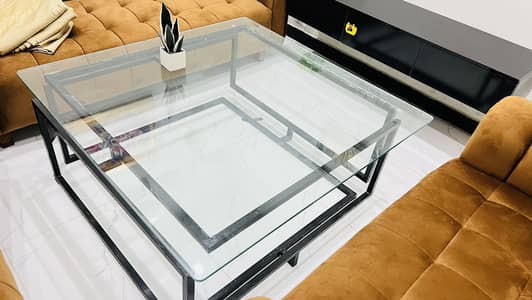 Table for sale Table to TV lounge Drawing room