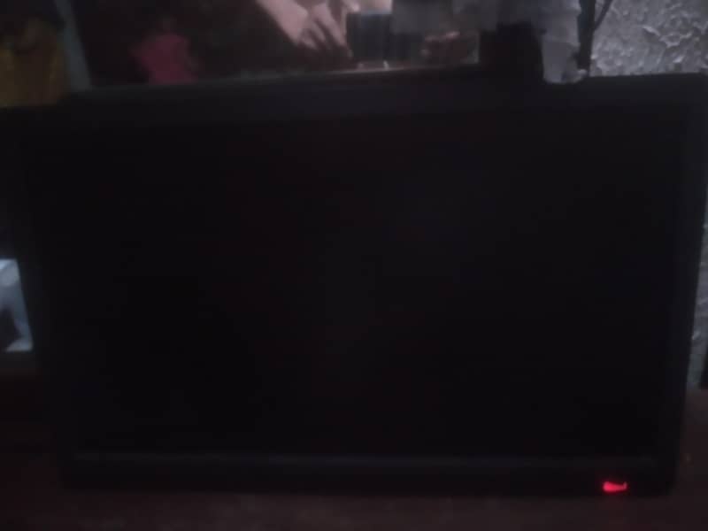 LED 24" remote control 1